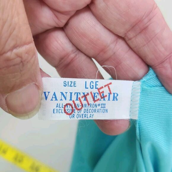 Vtg Vanity Fair Feminine Flowy Flirty Womens Nightgown Size  L Embroidered - Picture 6 of 11